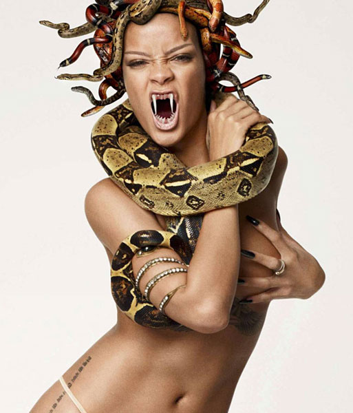 Rihanna в образе Медузы Горгоны для
юбилейного декабрьского GQ
